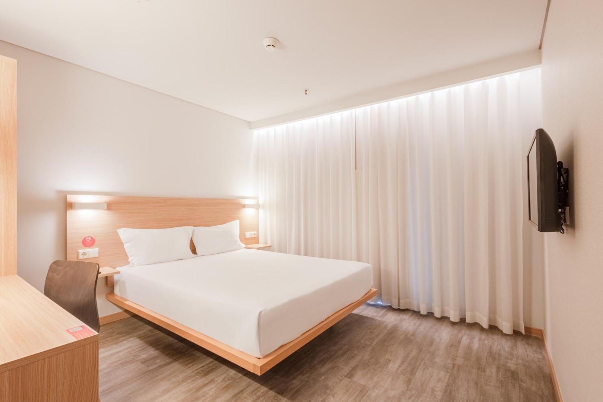 Moov Hotel Porto Norte Senhora da Hora Buitenkant foto