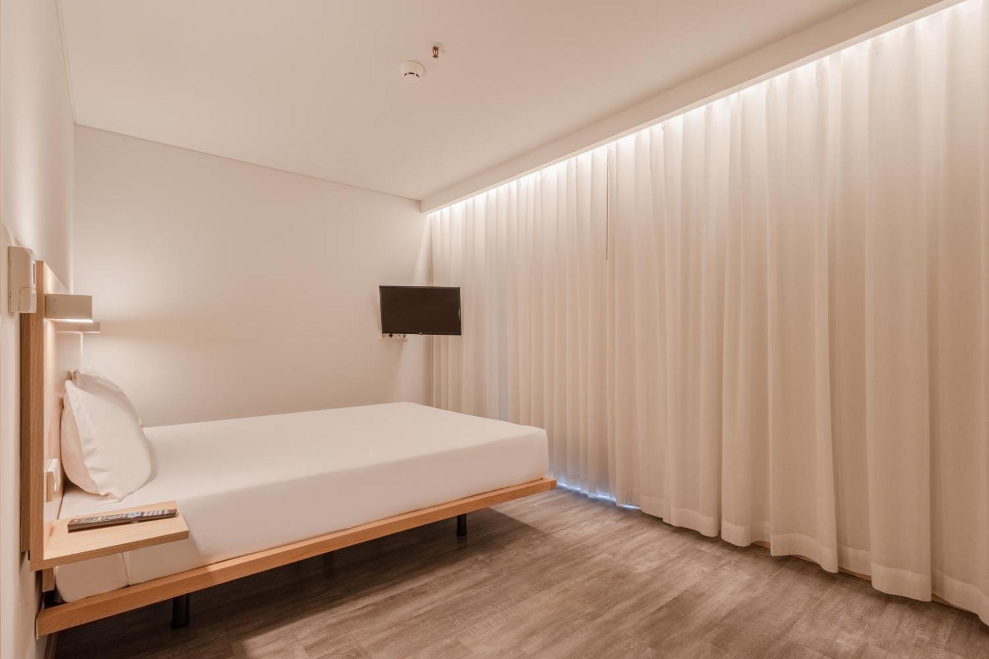 Moov Hotel Porto Norte Senhora da Hora Buitenkant foto
